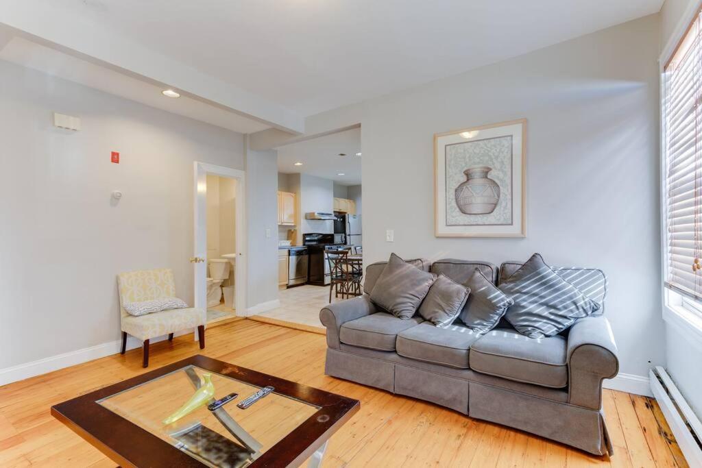 New! Boston Condo Near Mbta, 3Mi To Fenway ! 外观 照片
