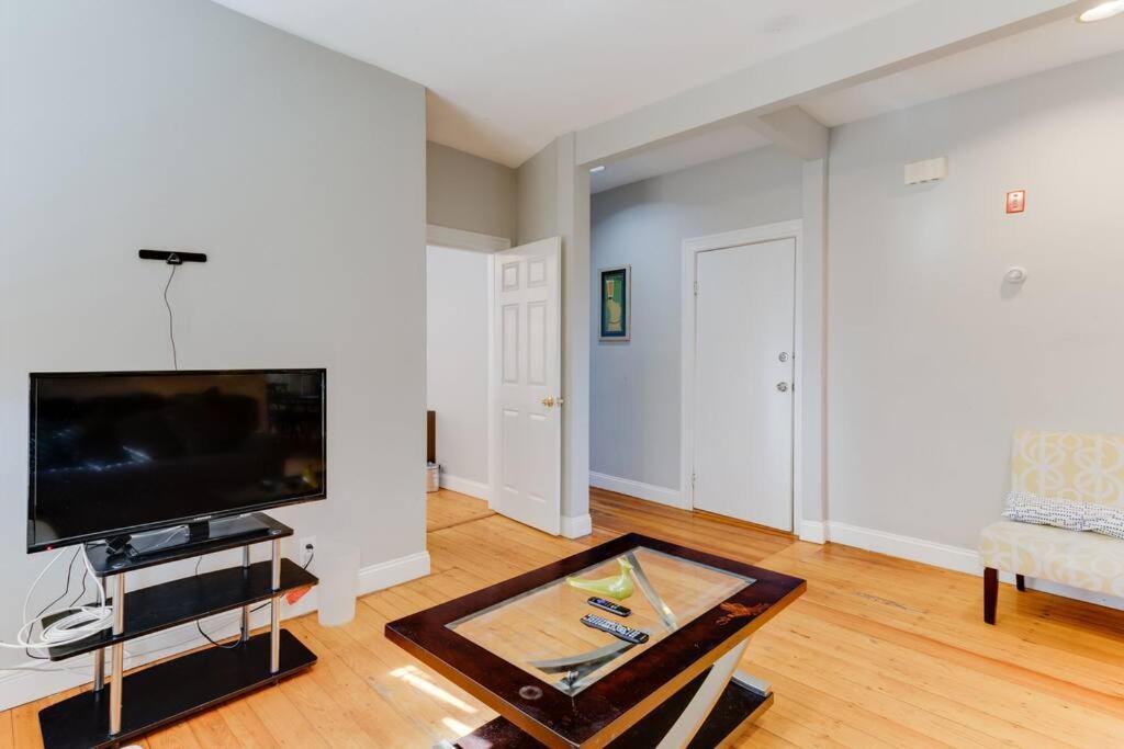 New! Boston Condo Near Mbta, 3Mi To Fenway ! 外观 照片